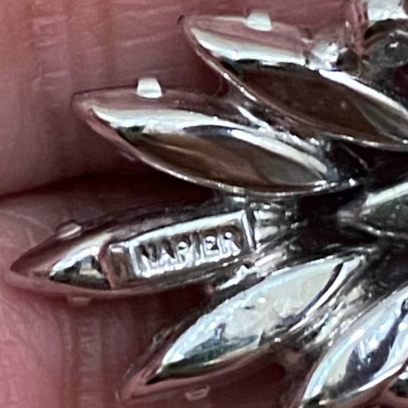 NAPIER Silver-tone Starburst Adjustable Statement Ring Size 7 - Picture 14 of 14